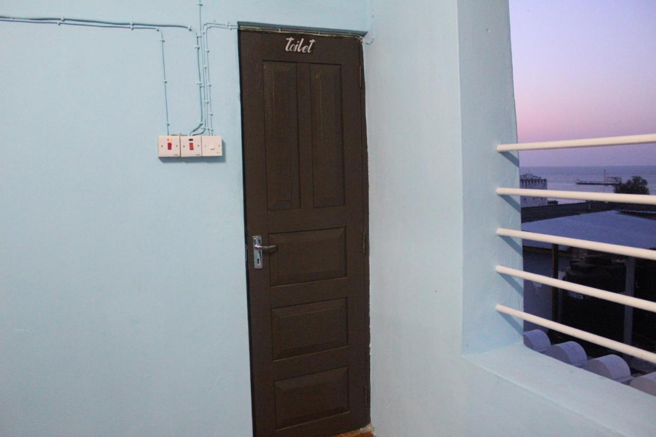 Bottoms Up Hostel Zanzibar Exterior photo