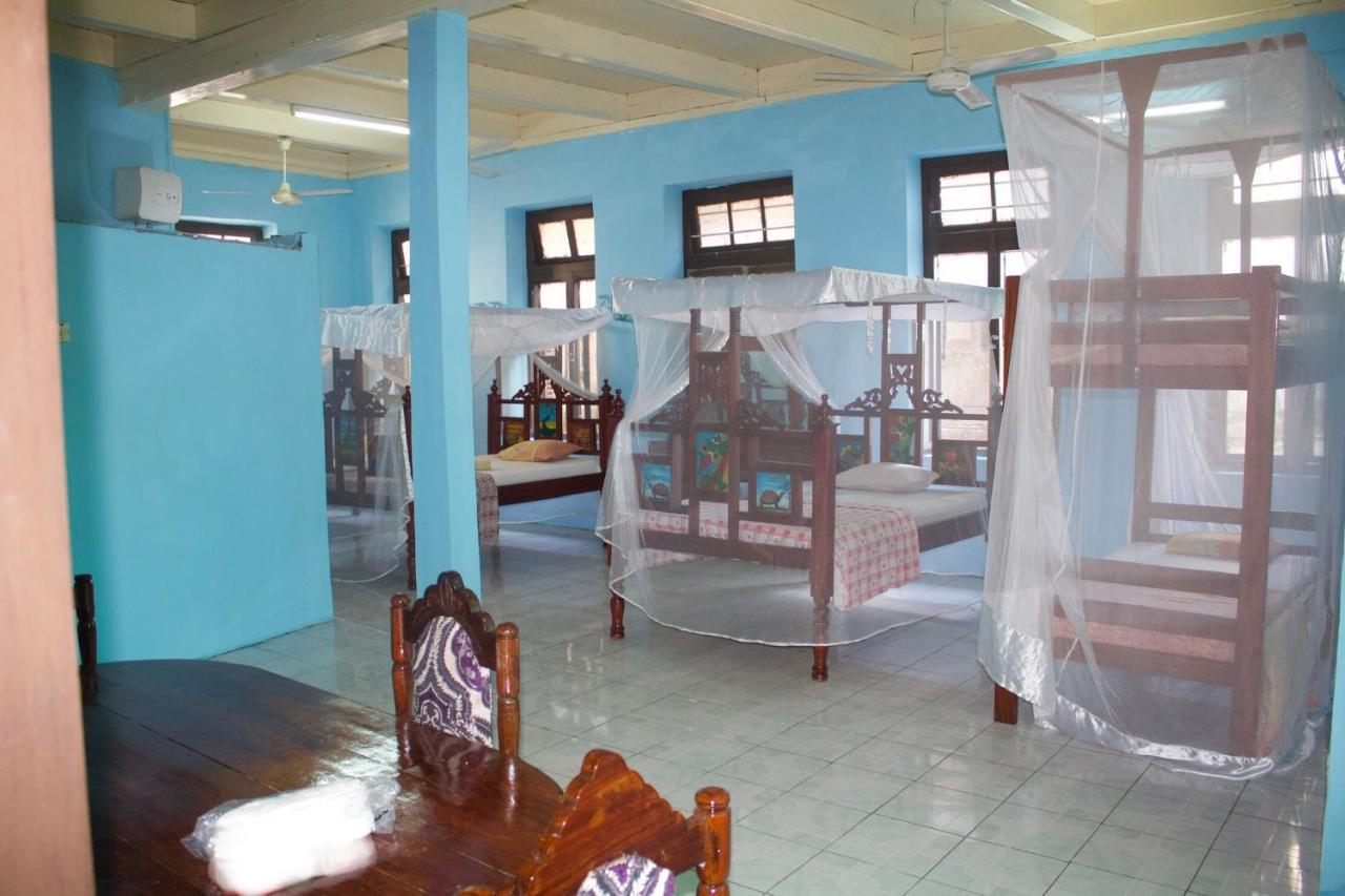 Bottoms Up Hostel Zanzibar Exterior photo