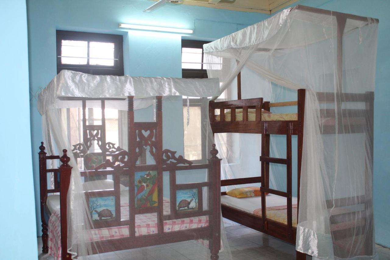 Bottoms Up Hostel Zanzibar Exterior photo