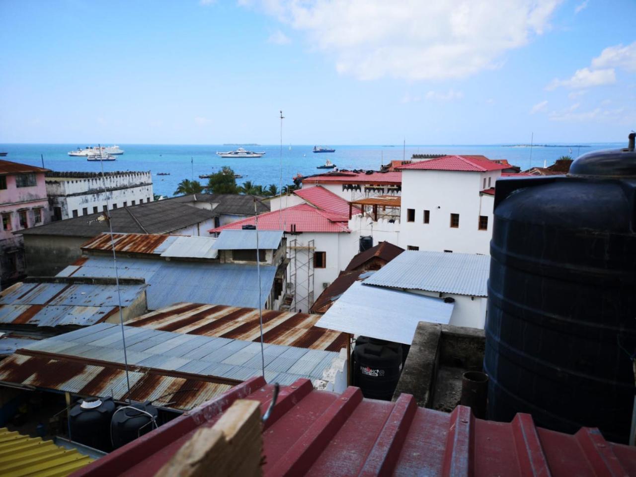 Bottoms Up Hostel Zanzibar Exterior photo