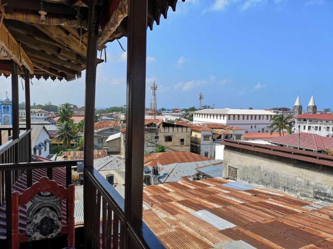 Bottoms Up Hostel Zanzibar Exterior photo