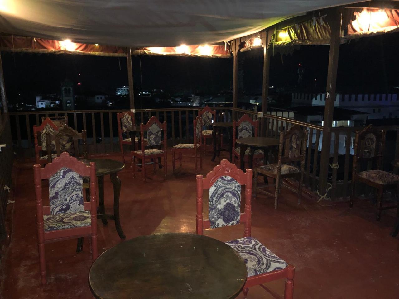 Bottoms Up Hostel Zanzibar Exterior photo